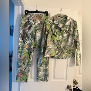 Tropical Print Women's Pants & Jacket Set. Jacket Medium: Pants 8